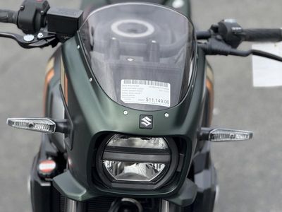 2026 Suzuki GSX-8TT — photo 9 view