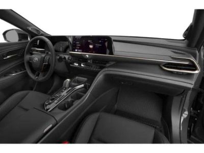 2026 Toyota Crown Signia — photo 14 view