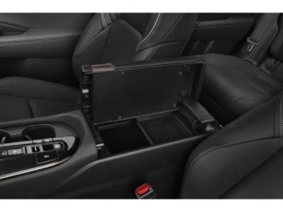 2026 Toyota Crown Signia — photo 13 view
