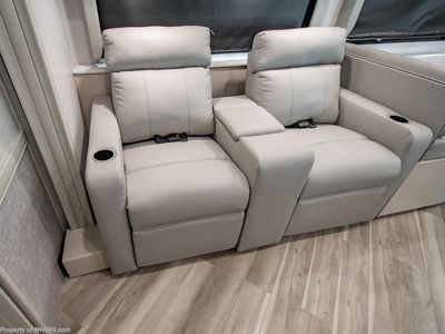 2026 Holiday Rambler Invicta - Photo 10