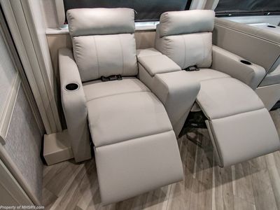 2026 Holiday Rambler Invicta - Photo 11