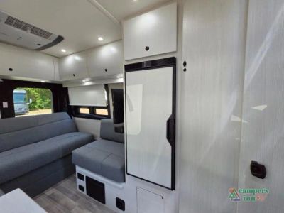 2027 Pleasure-Way Lexor - Photo 31