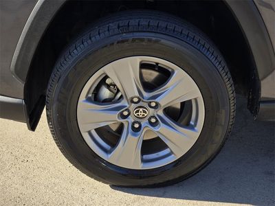 2025 Toyota RAV4 Hybrid - Photo 7
