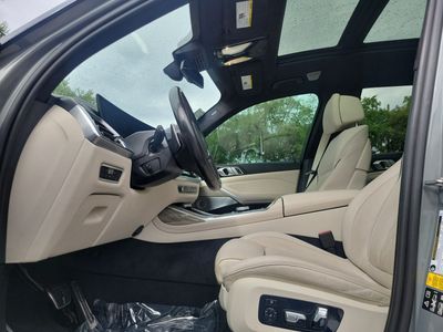 2023 BMW X7 — photo 22 view