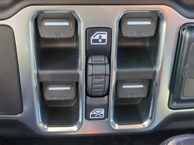 2026 Jeep Wrangler — photo 26 view