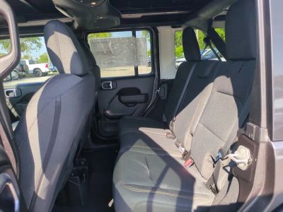 2026 Jeep Wrangler — photo 15 view