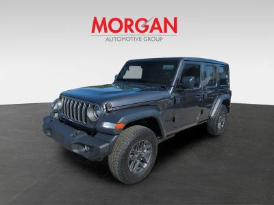 2026 Jeep Wrangler — photo 9 view