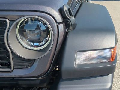 2026 Jeep Wrangler — photo 10 view