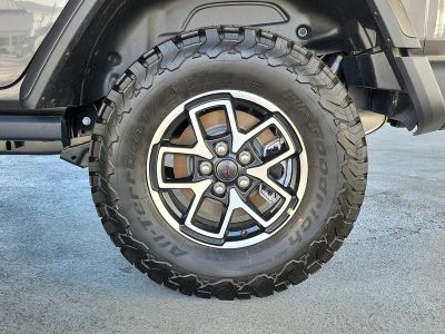 2026 Jeep Wrangler — photo 7 view