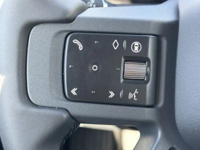 2026 Land Rover Defender 110 — photo 25 view