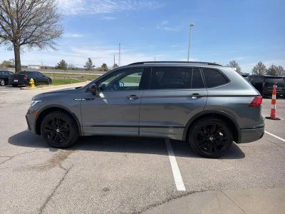 2022 Volkswagen Tiguan — engine compartment view