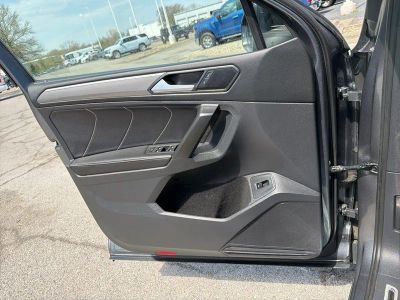 2022 Volkswagen Tiguan — photo 34 view