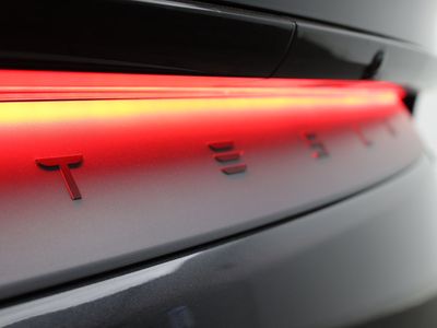 2026 Tesla Model Y - Photo 33
