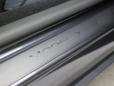 2026 Tesla Model Y - Photo 42