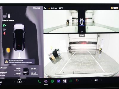 2026 Tesla Model Y - Photo 25