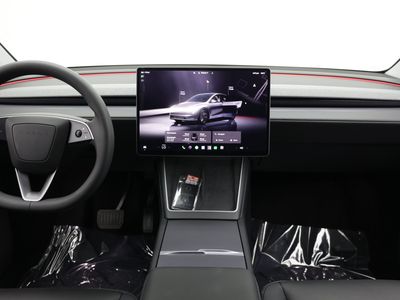 2026 Tesla Model Y - Photo 30