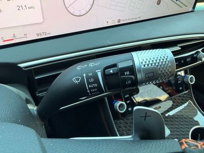 2026 Genesis GV70 - Photo 14
