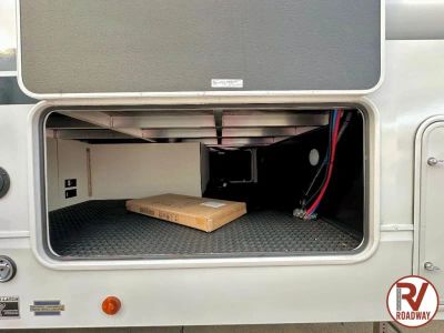2026 Forest River RV Cherokee Arctic Wolf — photo 9 view