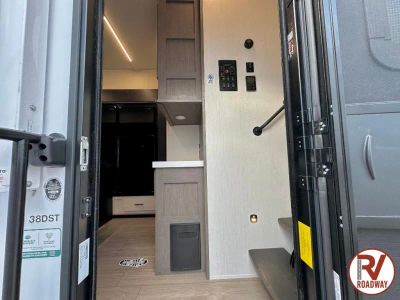2026 Forest River RV Cherokee Arctic Wolf — photo 10 view