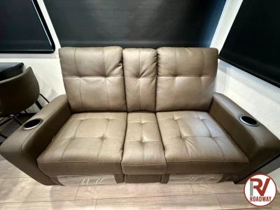 2026 Forest River RV Cherokee Arctic Wolf — photo 21 view