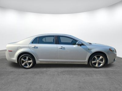 2010 Chevrolet Malibu Hybrid - Photo 2