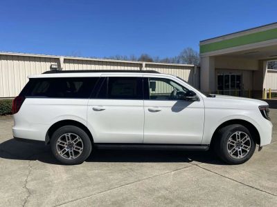 2026 Ford Expedition - Photo 2