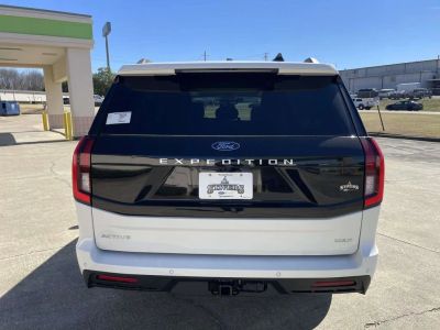 2026 Ford Expedition - Photo 4
