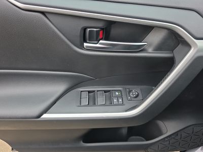 2022 Toyota RAV4 - Photo 8
