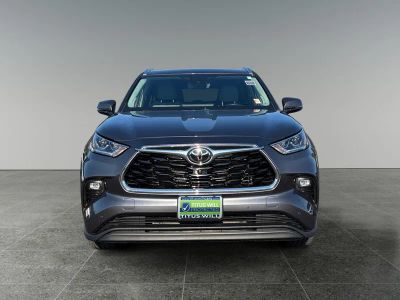2023 Toyota Highlander — side profile view