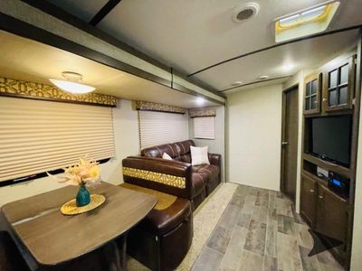 2017 Keystone RV Premier Ultra Lite - Photo 25