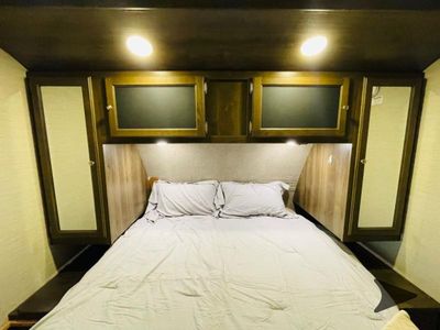 2017 Keystone RV Premier Ultra Lite - Photo 57