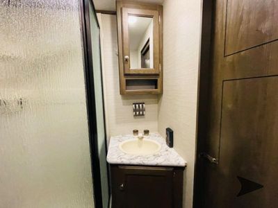 2017 Keystone RV Premier Ultra Lite - Photo 54