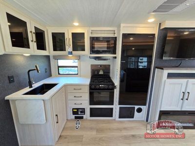 2026 Grand Surveyor 267RBSS - Photo 10