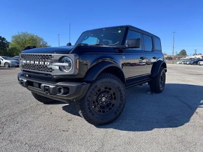 2026 Ford Bronco Badlands in Shadow Black — front three-quarter view