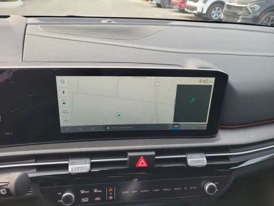 2026 Kia Sportage Plug-In Hybrid — photo 16 view