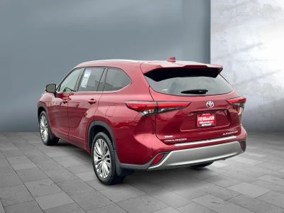 2022 Toyota Highlander - Photo 3