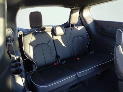 2026 Chrysler Pacifica — detail view