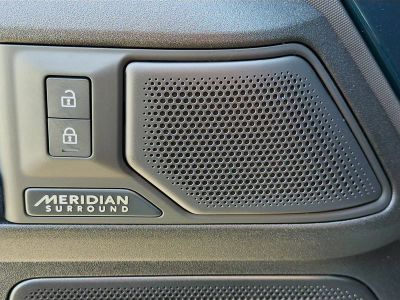 2026 Land Rover Defender 110 — photo 22 view