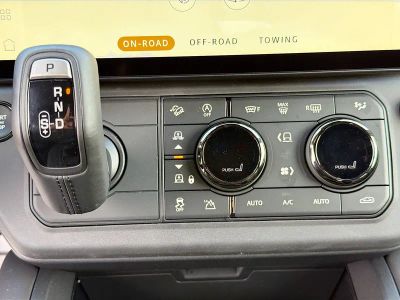 2026 Land Rover Defender 110 — photo 33 view