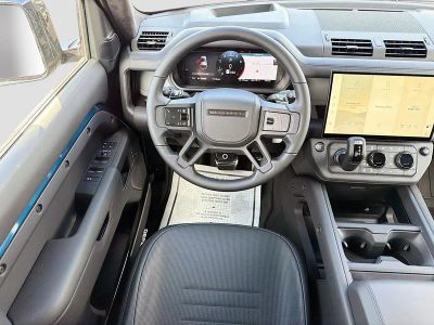 2026 Land Rover Defender 110 — photo 15 view