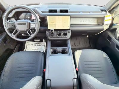 2026 Land Rover Defender 110 — photo 14 view