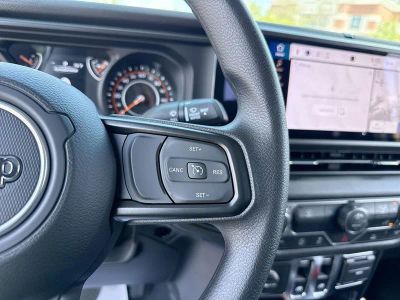2026 Jeep Wrangler — photo 16 view
