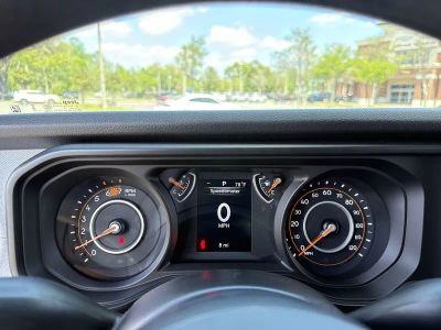 2026 Jeep Wrangler — photo 18 view