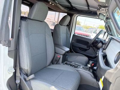 2026 Jeep Wrangler — photo 26 view