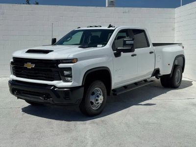 2026 Chevrolet Silverado 3500 HD - Photo 8
