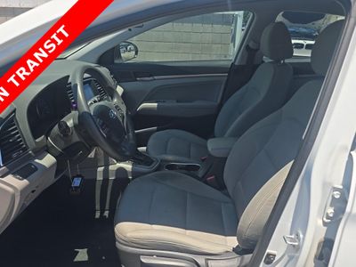 2017 Hyundai Elantra - Photo 6