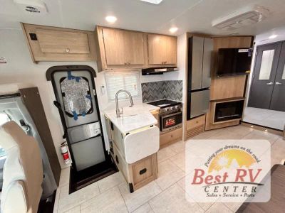 2026 Coachmen RV Leprechaun - Photo 27