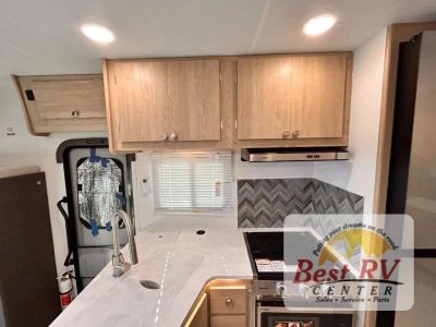 2026 Coachmen RV Leprechaun - Photo 29