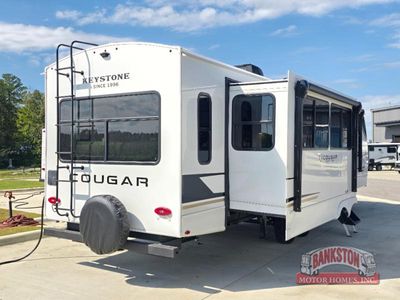 2026 Cougar Half-Ton 33RLI — interior view