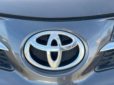 2013 Toyota RAV4 - Photo 9